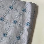 刺繍生地　青のお花