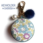 リバティ☆キーホルダー＊ブルーグレーの花柄