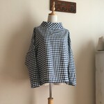 ブロックチェックフレンチリネンで作ったハイネックショルダードロッププルオーバー