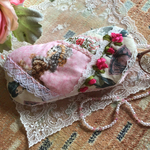 可愛い💕レース💕薔薇🌹パッチワークキルトメガネケース