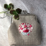 リネン刺繍がま口財布