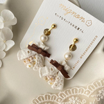 お花のブーケピアス、イヤリング