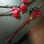 【和風】【中華風】【バイカラー】八重菊結びの片耳ピアス（色オーダー可）【チャイナ】