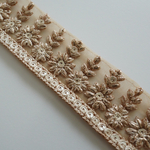 【1mカット済み】カラーチュール刺繍リボン   【ベージュ】