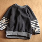 【100】　かっこいいチャコールのプルオーバー