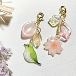 メジロと桜の手描きマスクチャーム🦜🌸半額⭐️