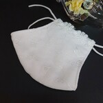 白オーガンジー🌹薔薇刺繍マスク (ふちレース付き)