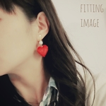 ポンポン♡ハートとパールのピアス／イヤリング