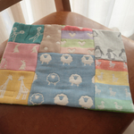 * ラプセニ *　29cm×22cm　パッチワークの８重ガーゼハンカチ　タオル　パッチワーク