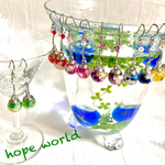 グリーンのドライフラワーのハーバリウムピアス