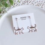 とことこ猫シルバーピアス イヤリング /サージカルステンレスnonoacs ねこ ネコ 金属アレルギー対応 無料ラッピング