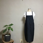 エプロンワンピース
