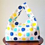 レジ袋型エコバッグ◎星形のお花◎ランチバッグ◎コンビニ袋◎薬局袋◎マチたっぷり15㎝◎