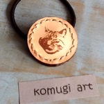 komugi artオリジナル眠り猫顔 まんまる本革大人ヘアゴム