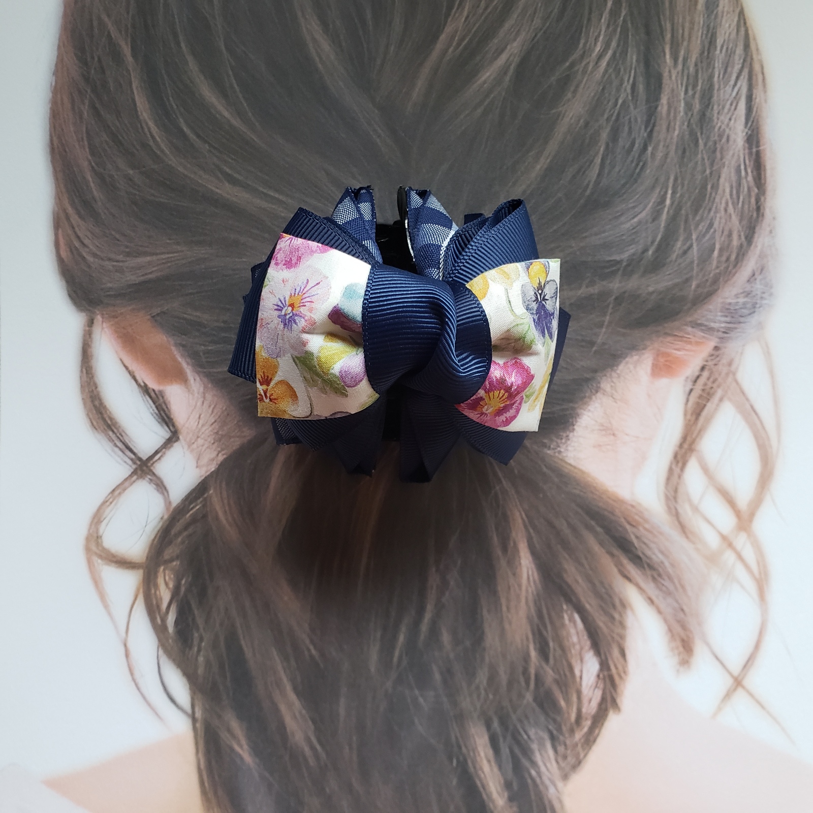リバティ - ヘアアクセサリーの人気通販 | minne 国内最大級の 偽物 【オーガンジー×リバティ柄りぼん】ヘアクリップピン ファッション雑貨