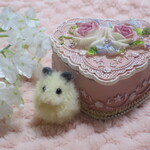 羊毛フェルト  ハムスター  キンクマハムスター  ミニチュアブローチ  アクセサリー  ハンドメイド   