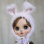 【10/10 21時5分〜販売予定】ブライス アウトフィット 帽子 うさ耳くるくるファーボンネット パステルピンク