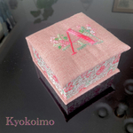 イニシャル手刺繍のbox『A』