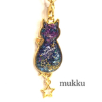 《特別価格》キラキラ夜空を描く猫♡レジン  ストラップ