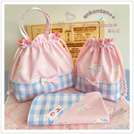 ❁︎入園入学Springキャンペーン送料無料❁︎【お弁当袋・ランチョンマット・コップ袋（巾着）3点セット】miniリボン付き♡完成品。