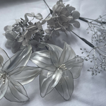 *アメリカンフラワー(シルバー×パール)*かすみ草(シルバー)*アジサイ(グレー)*