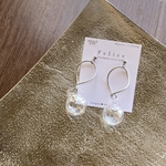 Felice.  accessory