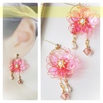 薄氷の八重桜 チェコビーズの耳飾り