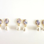 コットンパールの揺れる勿忘草のピアス