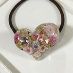 【お値引き】かすみ草煌めき　ヘアゴム  レジン