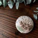 【ブローチorヘアゴムorパッチンピンorポニーフック】あじさい刺繍　さくら