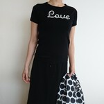 大人のためのお洒落なTシャツ（Love）