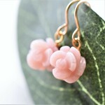 【限定数のみ・イヤリング変更可】ミニ野バラ　ピンクオパール　14kgfフックピアス 