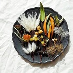 【海外花】ネイティブヘッドパーツセット 白無垢 和装 成人式 前撮り 髪飾り ヘッドパーツ 金箔 タッセル