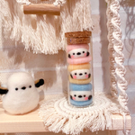 ボトルinマカロンになっちゃったシマエナガ