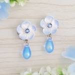 ネモフィラとしずくのピアス　∗つまみ細工∗
