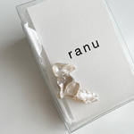 4/8 19:00発売  pearl crip S (white) 右耳タイプ