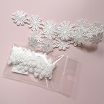 【送料込み】ホワイト フラワーレース 約50㎝カット×２種類 パーツ モチーフ