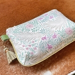 ウィリアム・モリス  ラークスパーのポーチ