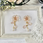 【送料込】桜舞い散るピアス(イヤリング)