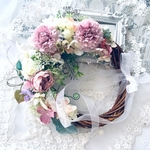 早割＊母の日ギフト＊人気のモーヴカラーカーネーションと薔薇の優しく咲くお花達のフラワーリース