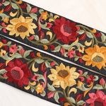 インド刺繍リボンᢂシルク刺繍フラワー　レッド＆イエロー/ブラックベース　インドリボン/刺繍リボン/刺繍/リボン/シルクリボン/トリム/ブレード/ジャガードリボン/レース/チュール/インド