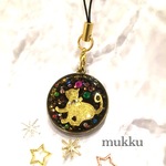 《特別価格》おすまし猫ちゃんのお散歩♡レジン  ストラップ