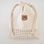 【 再再再再販売！！】くまの刺繍巾着袋　くま　おむつ入れ　お出かけ　おもちゃ入れ　上靴入れ