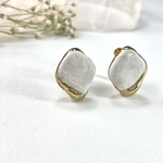 香るストーンのイヤリング/ピアス ٭❀* 上品で大人綺麗 アロマストーンでほのかな香り 癒し 軽いつけ心地 シンプル
