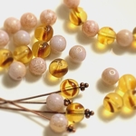 べっ甲と、滲み灰桜。20個set2種各10ずクリアブラウン×ブラウン、チョークホワイトトパーズ　チェコビーズ