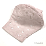裏側抗菌防臭ダブルガーゼ☆春夏立体マスク　カメリア柄刺繍レース　淡いピンク色　ポケット付き可能