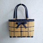 【再販】ダブルリボンのクラフトかごバッグ（Ｍ）クラフト＆ネイビー