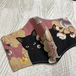 0415-2 黒猫　牡丹　猫柄　花柄　キルトゲイト  大人　マスク　サイズ変更可能　アジャスター付き