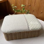 蓋つきカゴ（中）YUWA 水玉　ベージュ　小物入れ　裁縫箱　エコクラフト  