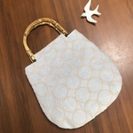 再販❣️訳あり🎶ミナペルホネン⭐︎tambourineライトグレー★バンブーハンドルのまあるいぺたんこバッグM